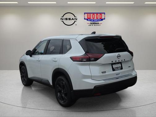 Everest White P 2026 Nissan Rogue SV