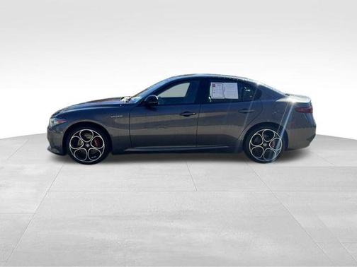 2023 Alfa Romeo Giulia Veloce