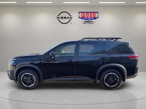 Black 2024 Nissan Pathfinder Rock Creek
