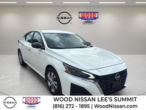 Glacier White 2025 Nissan Altima S