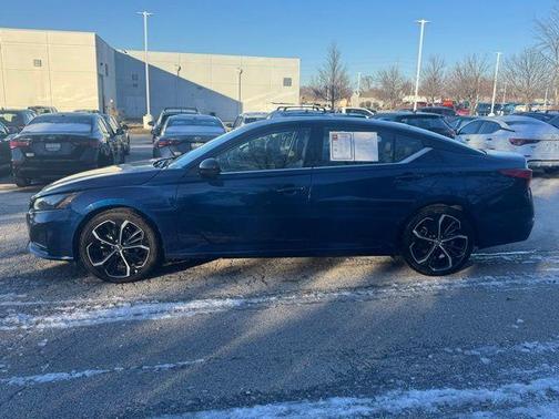 2023 Nissan Altima 2.5 SR