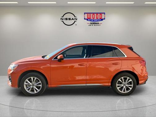 2022 Audi Q3 45 S line Premium