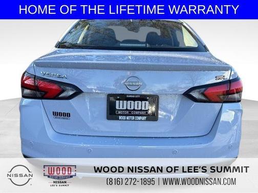 2025 Nissan Versa 1.6 SR