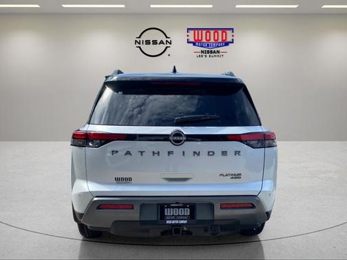 White / Black 2026 Nissan Pathfinder Platinum