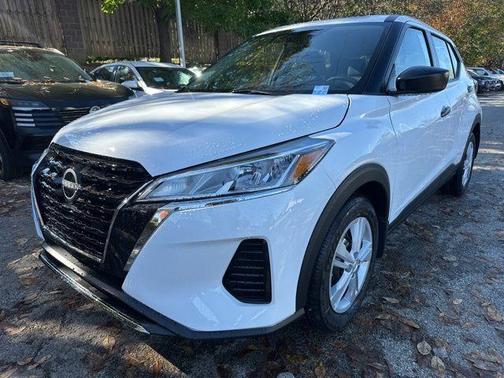 2025 Nissan Kicks Play S