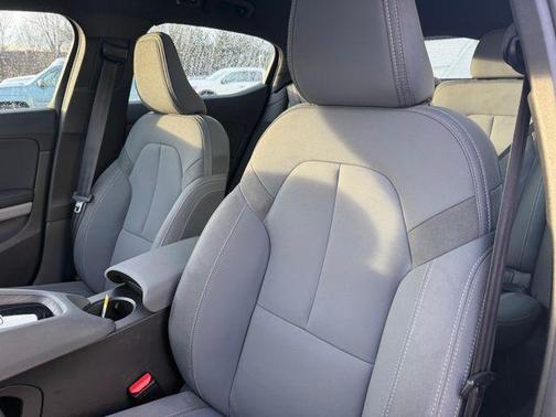 2022 Polestar 2 Long Range Dual Motor