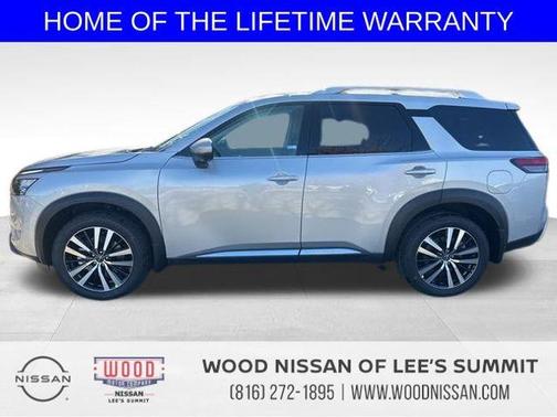 2025 Nissan Pathfinder Platinum