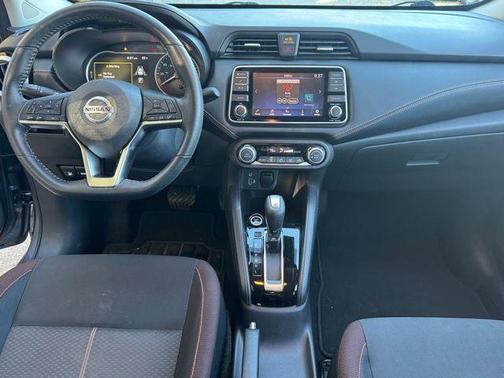 2020 Nissan Versa 1.6 SR