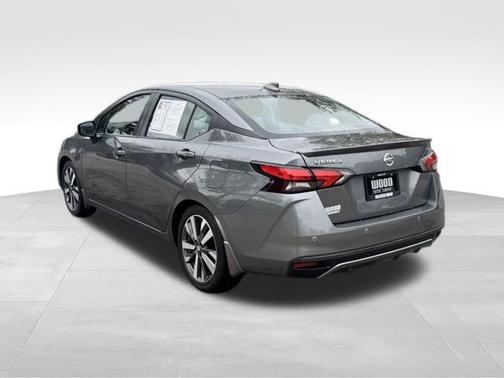 2020 Nissan Versa 1.6 SR
