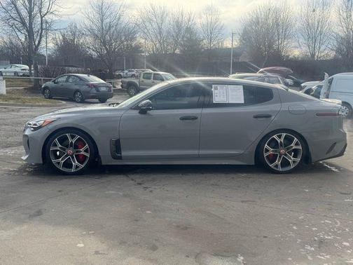 2021 Kia Stinger GT2