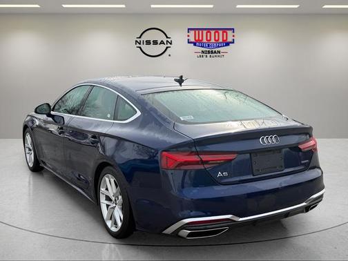 Navarra Blue Metallic 2024 Audi A5 Sportback 45 S line quattro Premium
