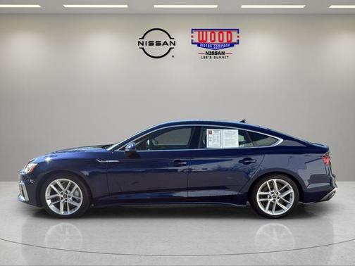 Navarra Blue Metallic 2024 Audi A5 Sportback 45 S line quattro Premium