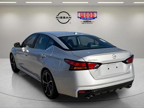 2025 Nissan Altima SR