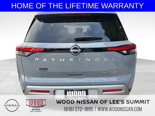 2025 Nissan Pathfinder Platinum