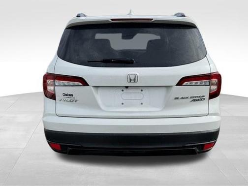 2022 Honda Pilot Black Edition