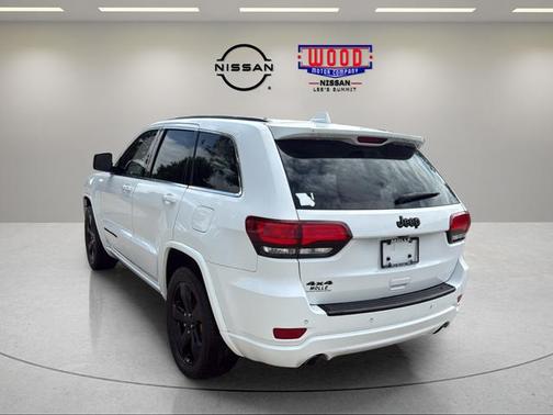 Bright White Clearcoat 2015 Jeep Grand Cherokee Altitude