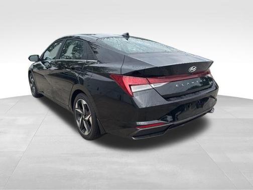 2023 Hyundai ELANTRA HEV Limited