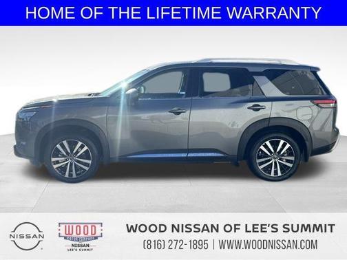 2025 Nissan Pathfinder Platinum