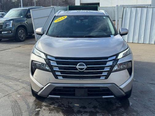 2024 Nissan Rogue SL