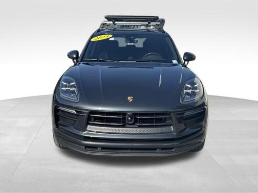 2024 Porsche Macan T