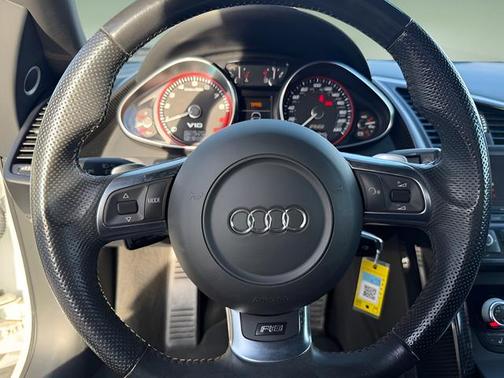 2011 Audi R8 5.2 quattro Spyder