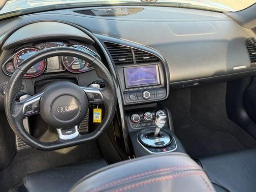 2011 Audi R8 5.2 quattro Spyder
