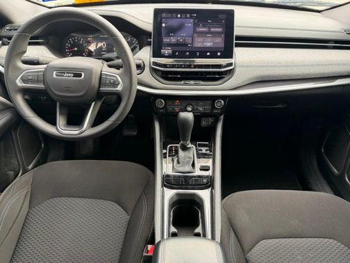 2023 Jeep Compass Sport