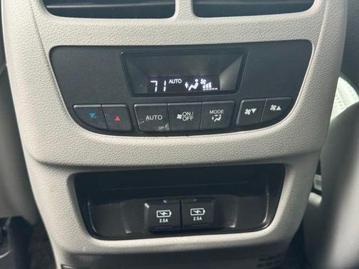 2017 Acura MDX 3.5L w/Technology Package