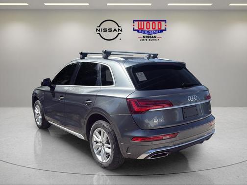 Daytona Gray Pearl Effect 2022 Audi Q5 45 S line quattro Premium