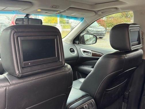 2016 Nissan Pathfinder Platinum