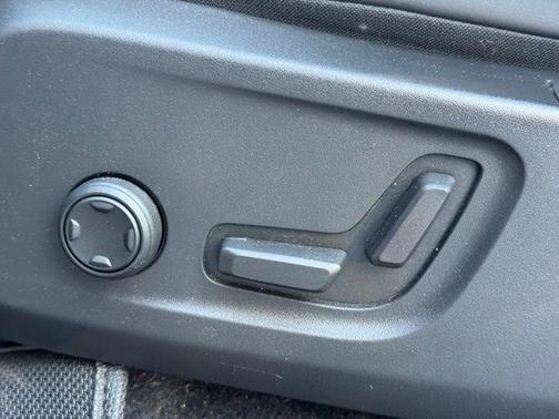 2023 Volvo XC40 Recharge Pure Electric Twin Plus