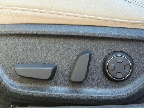 2021 Genesis G70 2.0T