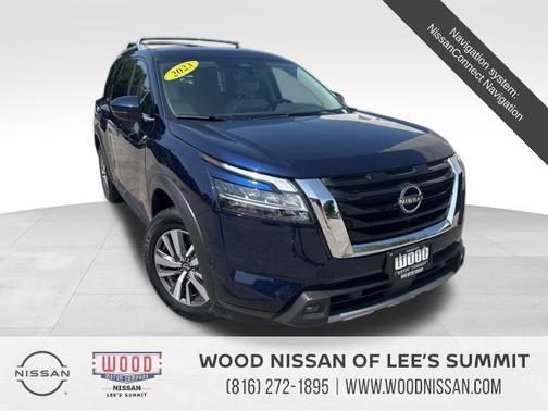 2023 Nissan Pathfinder SL