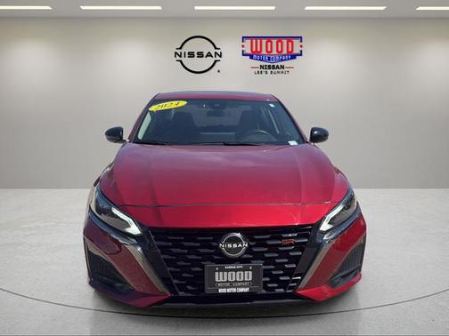 Scarlet Ember 2024 Nissan Altima 2.5 SR