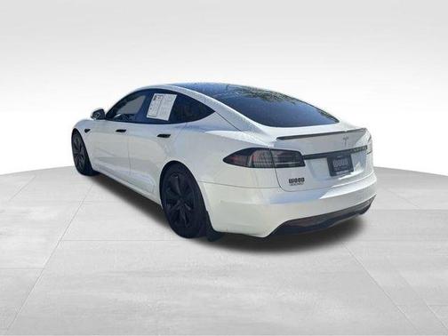 2022 Tesla Model S Base