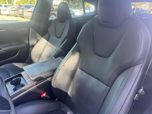 2022 Tesla Model S Base