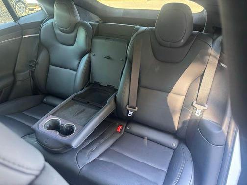 2022 Tesla Model S Base