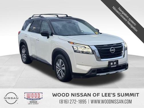 2023 Nissan Pathfinder SL