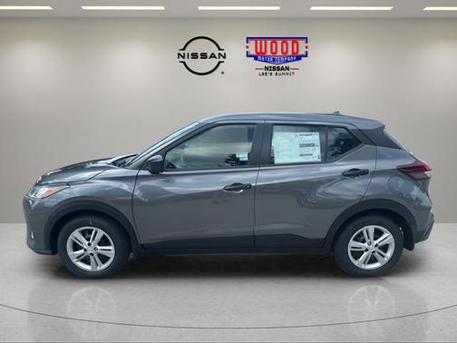 Gun Metallic 2025 Nissan Kicks Play S