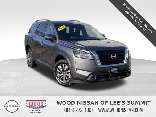 2025 Nissan Pathfinder SV