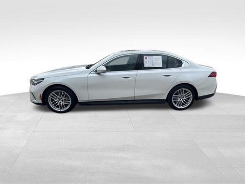 2024 BMW 530 i