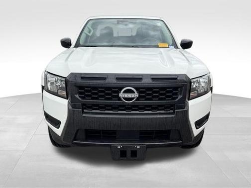 2025 Nissan Frontier S