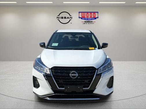 2025 Nissan Kicks Play S