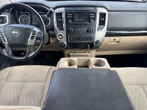 2017 Nissan Titan XD SV