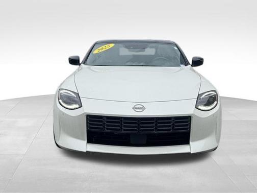 2025 Nissan Z Sport