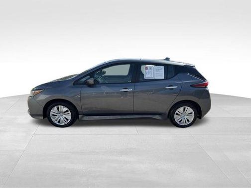 2025 Nissan Leaf S