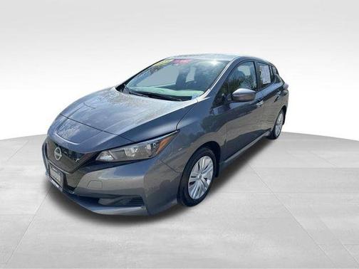 2025 Nissan Leaf S