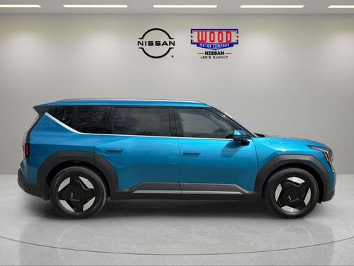 Ocean Blue 2026 Kia EV9 Wind