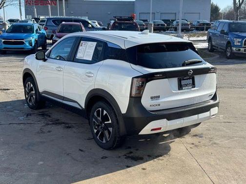 2025 Nissan Kicks SV