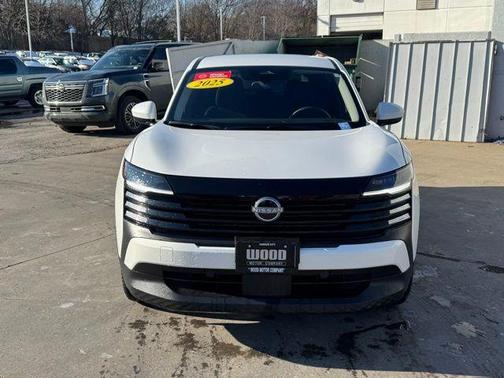 2025 Nissan Kicks SV